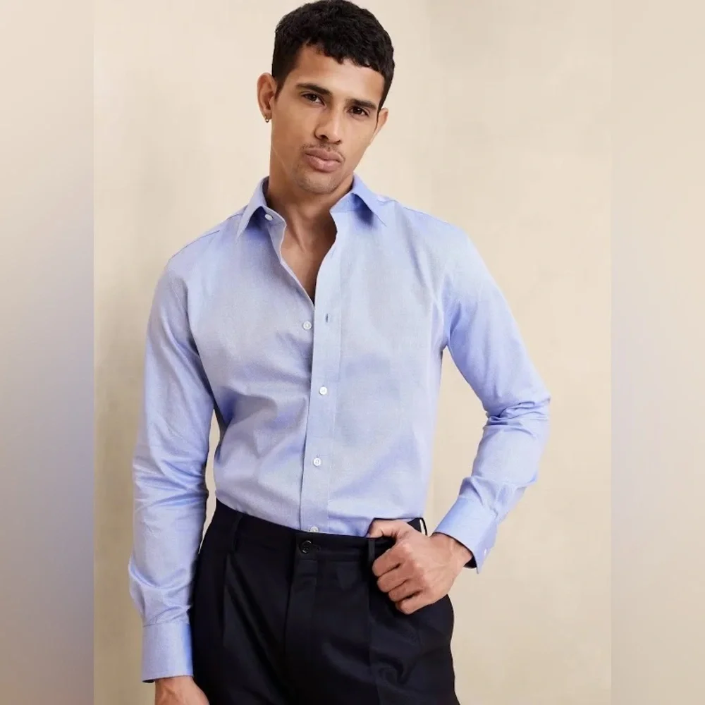Banana Republic Pinstripe Blue Dress Shirt L